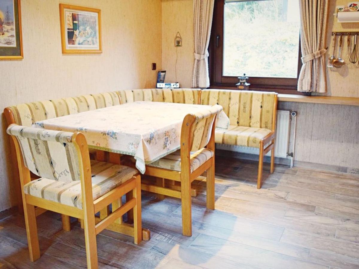 Furnished Bungalow With Peaceful Neighbourhood Meschede Dış mekan fotoğraf