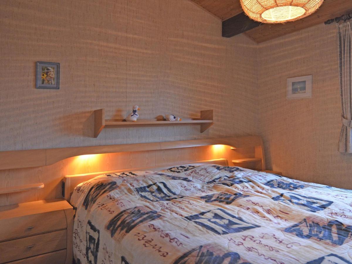 Furnished Bungalow With Peaceful Neighbourhood Meschede Dış mekan fotoğraf