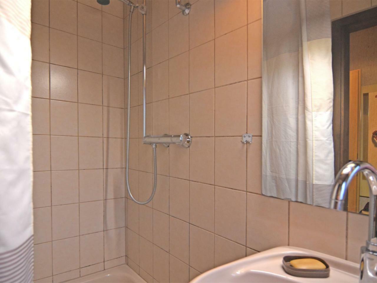 Furnished Bungalow With Peaceful Neighbourhood Meschede Dış mekan fotoğraf